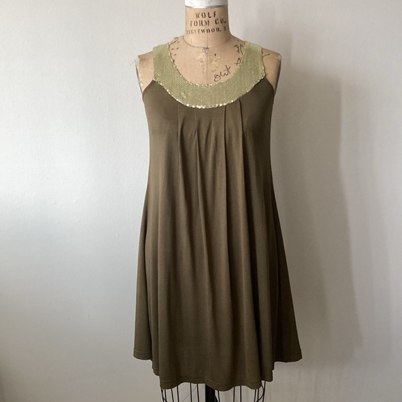 C Luce Gold Sequin T Shirt Dress | Olive Green Army | sz Small | A Line Belt - Picture 9 of 10